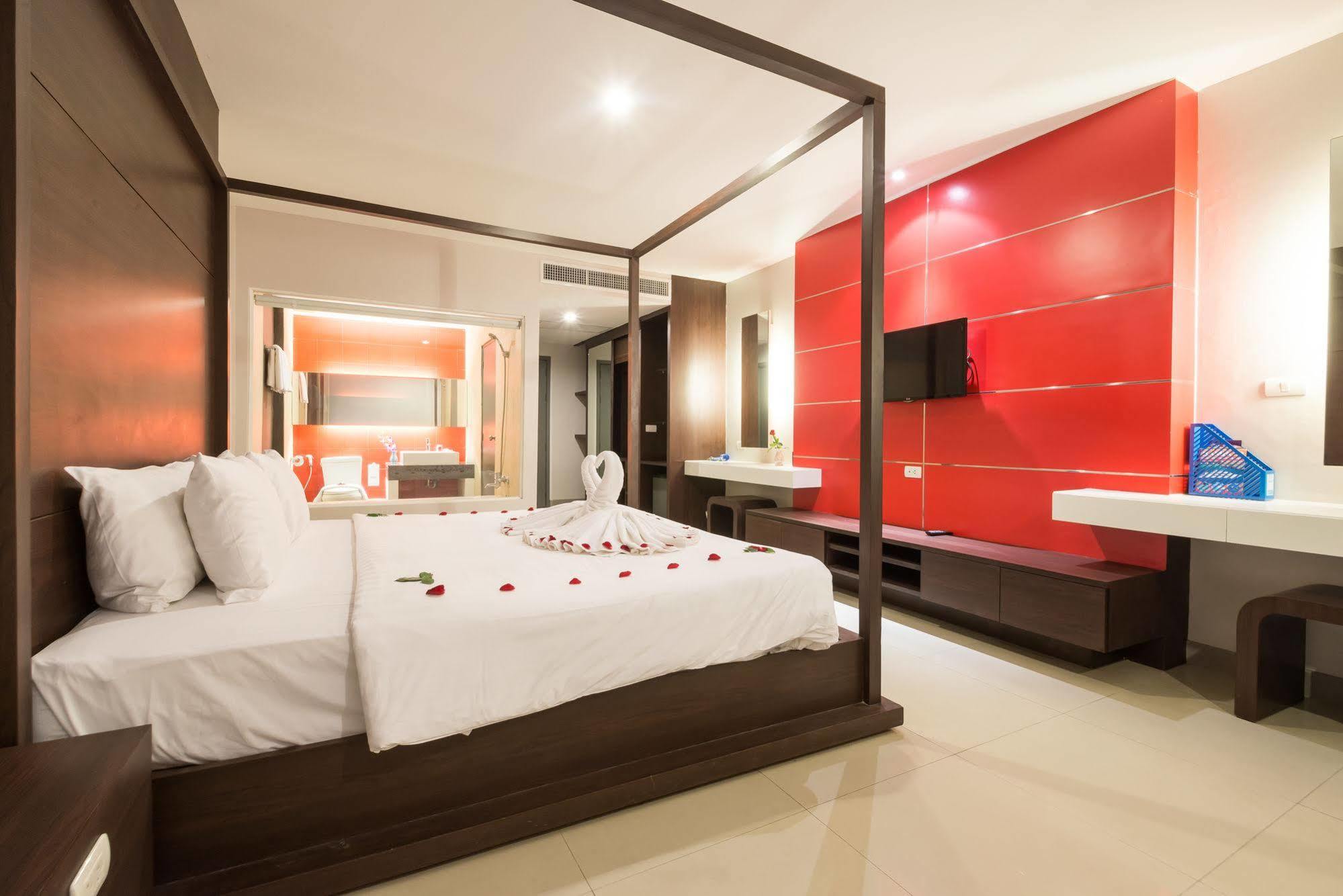 Alfresco Phuket Hotel Patong Eksteriør billede