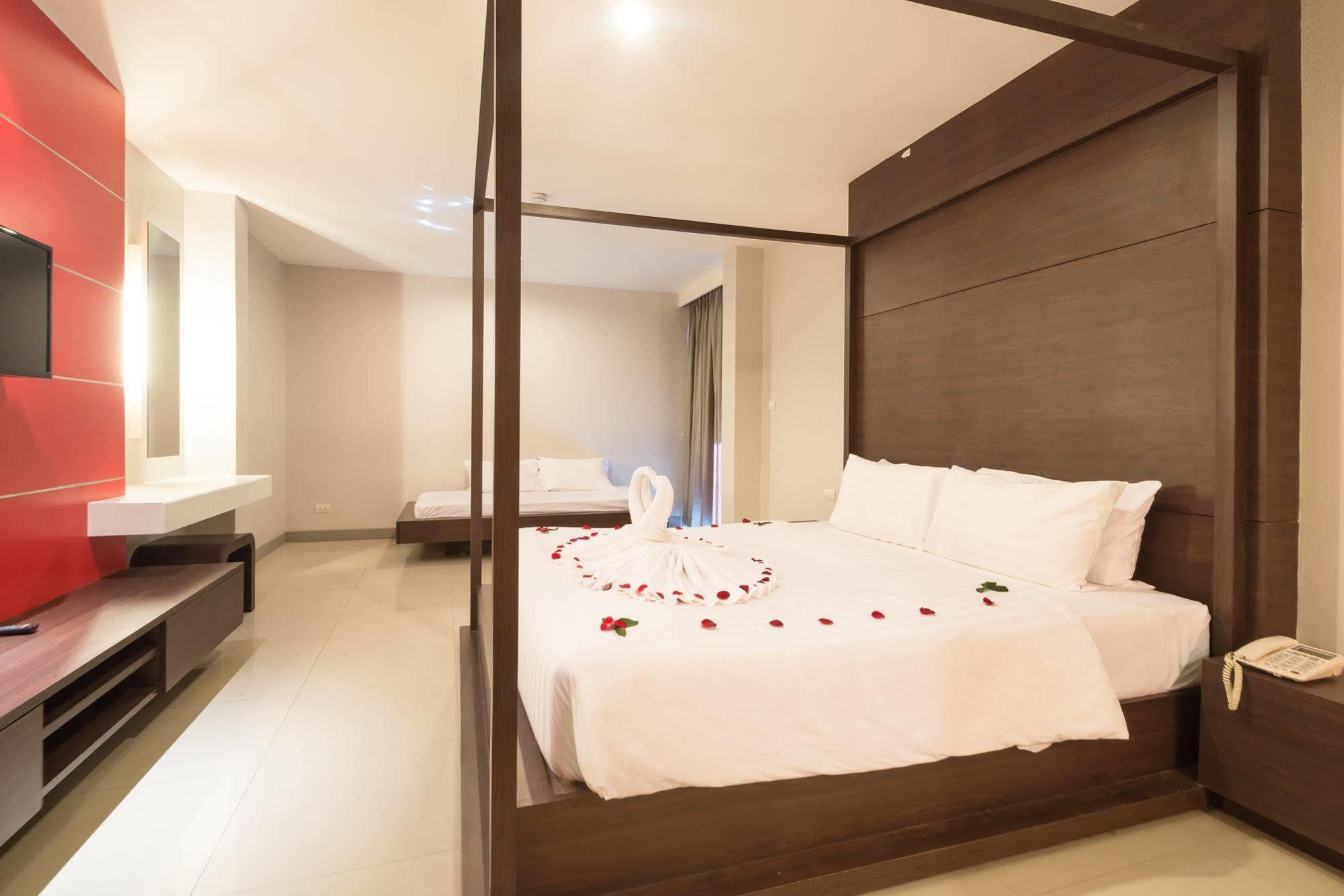 Alfresco Phuket Hotel Patong Eksteriør billede